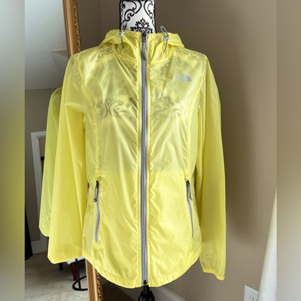 The North Face Lightweight Windbreaker Yellow Size M/M